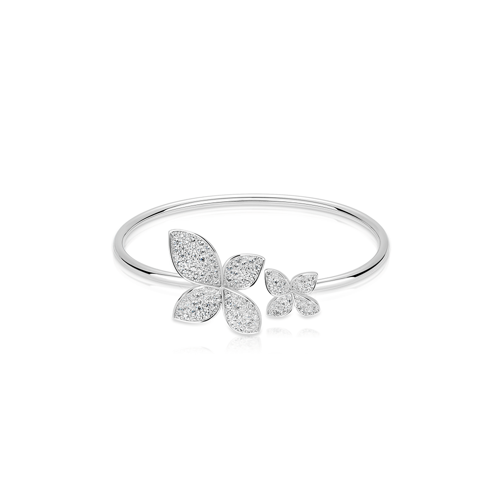 #4924 白いダイヤモンドがいっぱいの四つ葉の花のユニバーサルブレスレット(925銀)