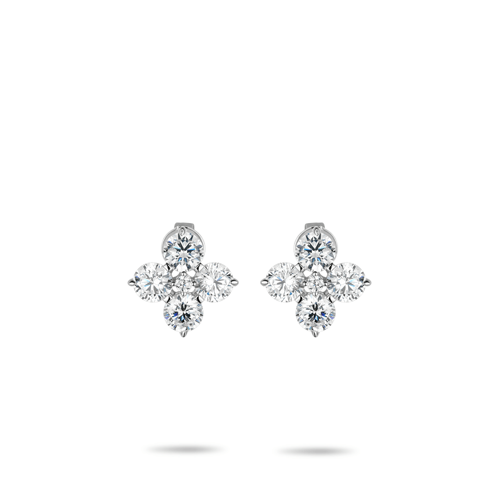 #3967 白いドットの四つ葉の花のユニバーサルイヤリング（925銀）