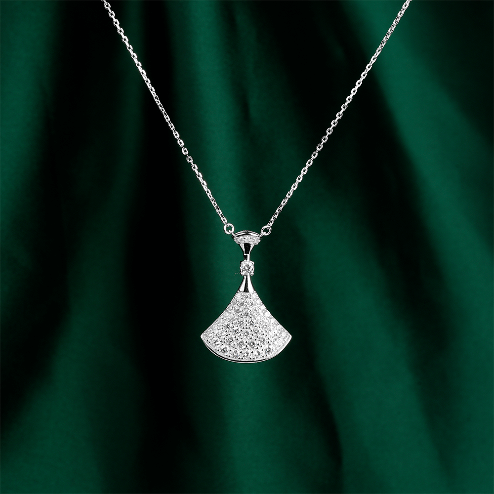 #20399 - 白色満ちたダイヤの扇子を豪華に飾った万能ネックレス（925 銀）